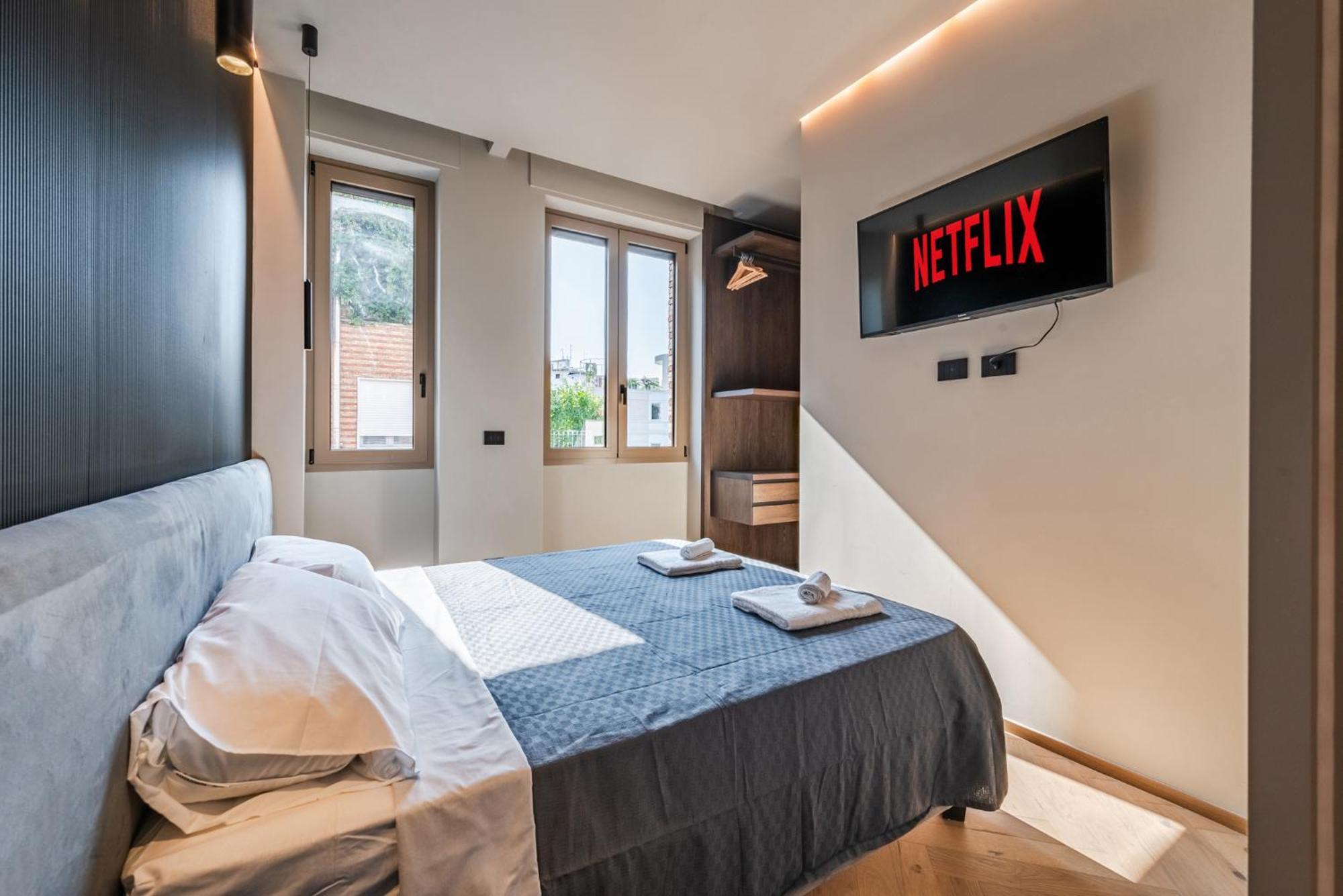 Appartement Terrazza Con Jacuzzi E Vista Iconica Sul Duomo Milaan