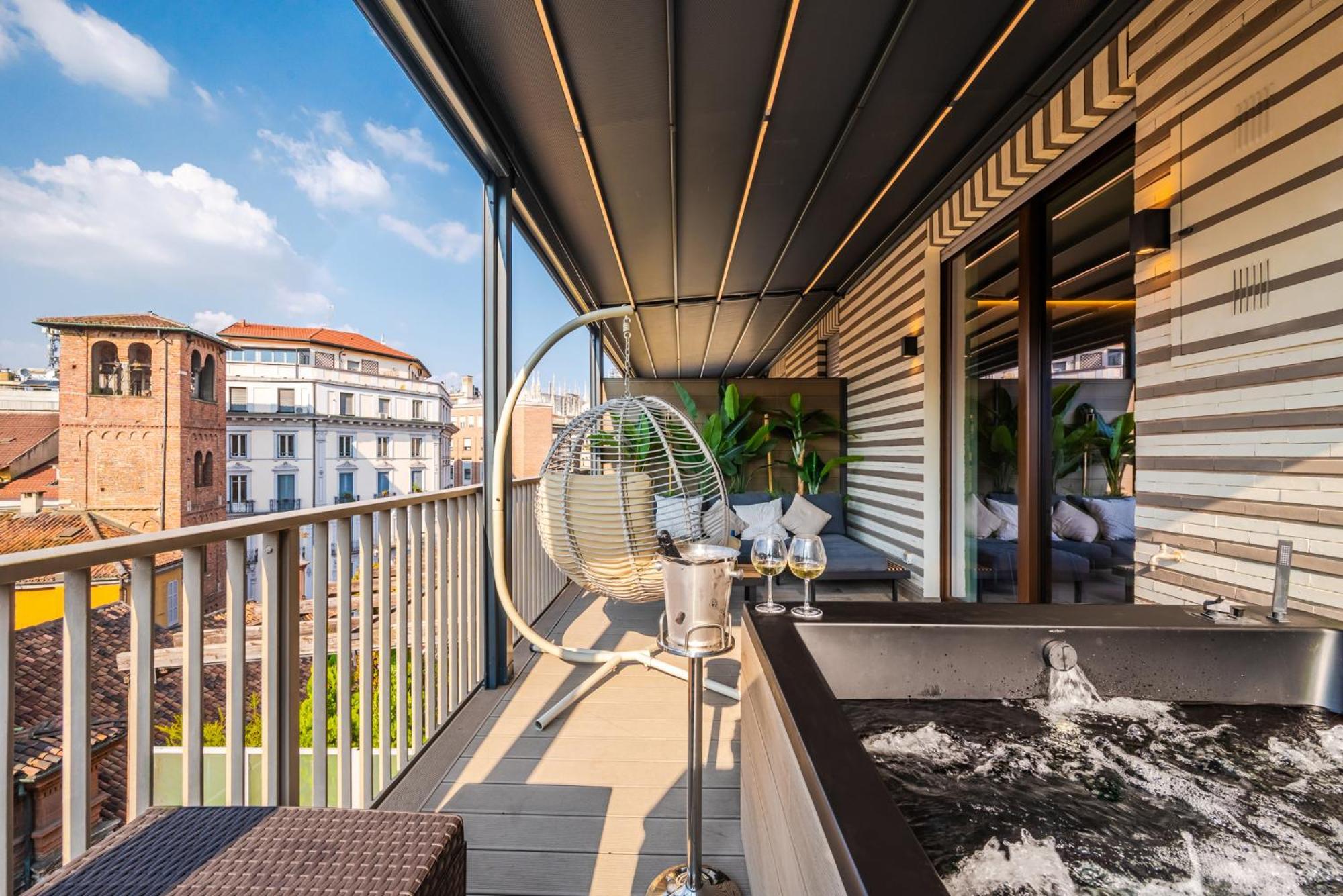 Appartamento Terrazza Con Jacuzzi E Vista Iconica Sul Duomo Milano